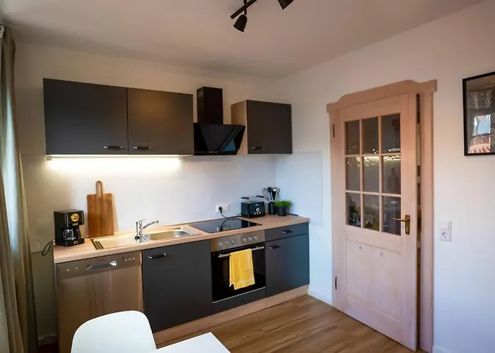 Grosse Schicke Altstadtlage Parkplatz