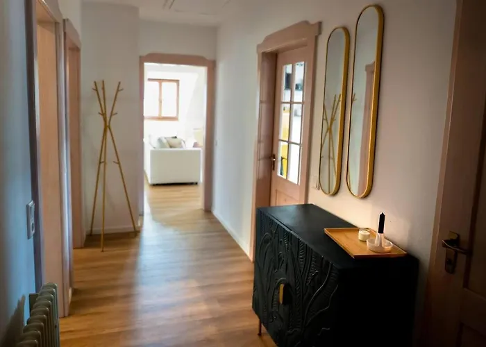 Grosse Schicke Altstadtlage Parkplatz 富尔达